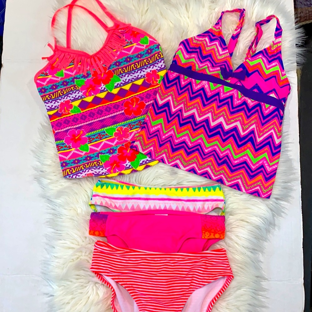 Bundle of girls swim suits 5pc Size M(7-8)